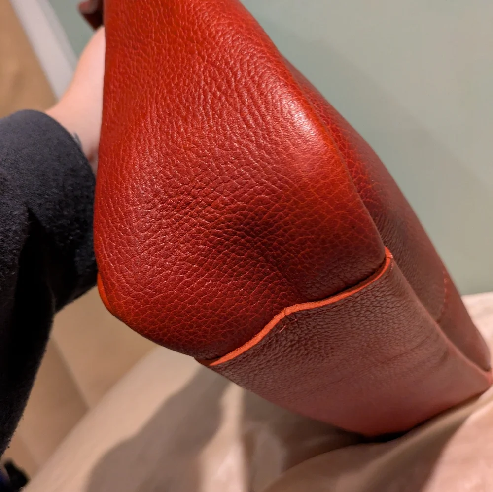 **SOLD**. 'Almost Perfect' Madison Shoulder Bag - Picture 3 of 10